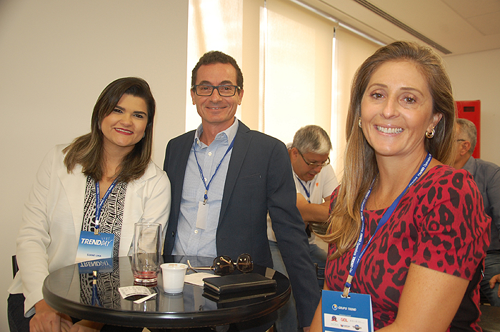 Suane Lima e Regis Abreu, da Casablanca, e Rosibel Cunha, da Way Up Viagens
