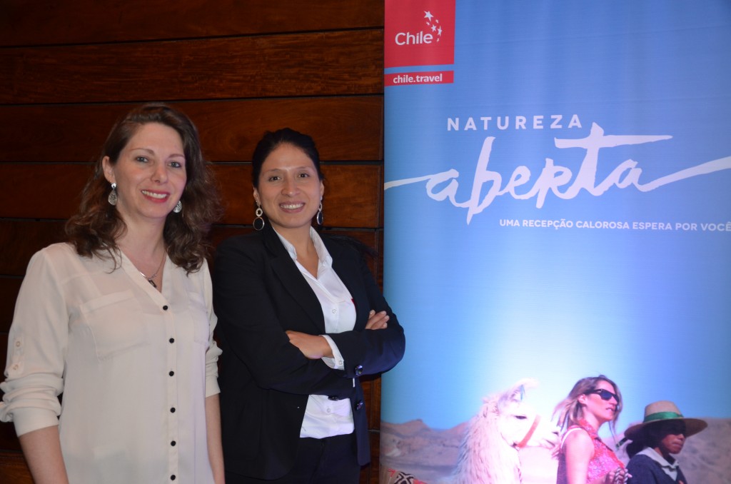 Tamara Mantoani e Jessica Canelo, do Turismo do Chile