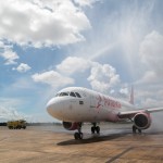 Tradicional batismo da aeronave na chegada em Foz do Iguaçu - Kiko Sierich da Avianca Brasil