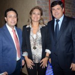 Vitor Correia e Kleber da Silva, da Abreu, com Jaqueline Messina, da MSC