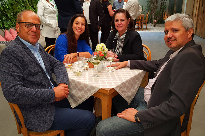 Alexis Pagliarini da Fenapro, Daiana Moura do Evento Fácil, Rachel Pagliarini freelancer e Marcello Baranowsky CEO da Evento Fácil Alexis Pagliarini da Fenapro, Daiana Moura do Evento Fácil, Rachel Pagliarini freelancer e Marcello Baranowsky CEO da Evento Fácil