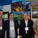 Arnaldo levandowski, da MGM, Eduardo Loch, Presidente da ABAV-SC, Valdir Rubens Walendowsky, da Santur, e Enrique Litman, da Secretaria de Turismo de Santa Catarina