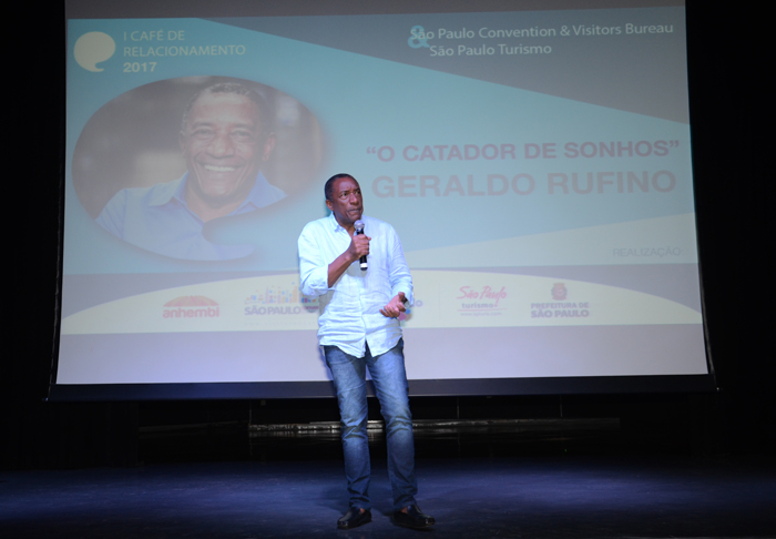 Geraldo Rufino também comentou sobre sua trajetória de vida Geraldo Rufino também comentou sobre sua trajetória de vida