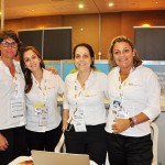 Juliana Luenco, com a equipe da bedsonlins