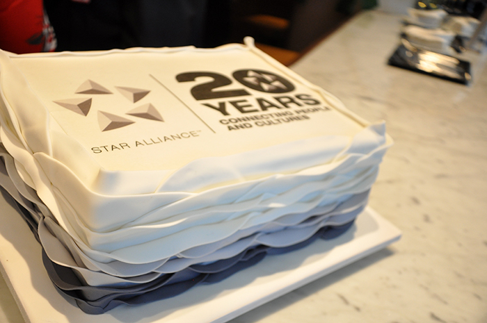 Bolo comemorativo dos 20 anos da Star Alliance