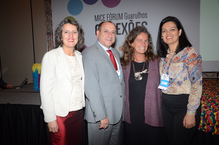 Rose de Almeida, Toni Sando, do SPCVB, Mari Masgrau, do M&E, e Kátia Cristina Alves, da Embratur Rose de Almeida, Toni Sando, do SPCVB, Mari Masgrau, do M&E, e Kátia Cristina Alves, da Embratur