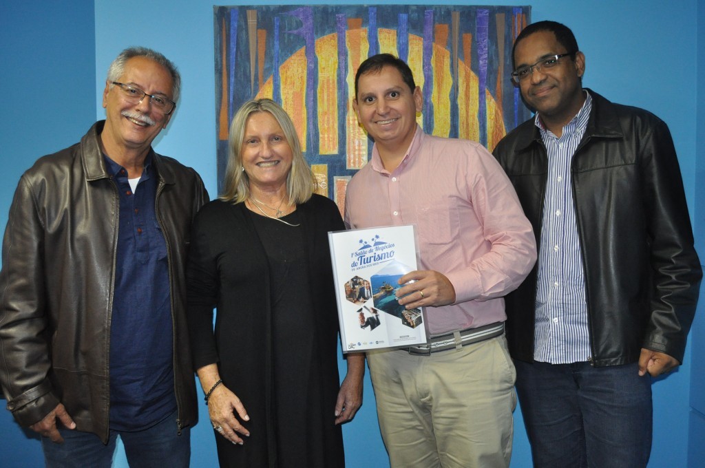 Carlos Vasconcelos, presidente do TurisANGRA, Rosa Masgrau, do M&E, Ulisses Covas, do Angra & Ilha Grande CVB, e Marcelo Dias, do Olá Costa Verde