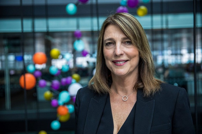 Carolyn McCall assumiu o poder executivo da EasyJet em 2010, vinda do Guardian Media Group onde também era CEO