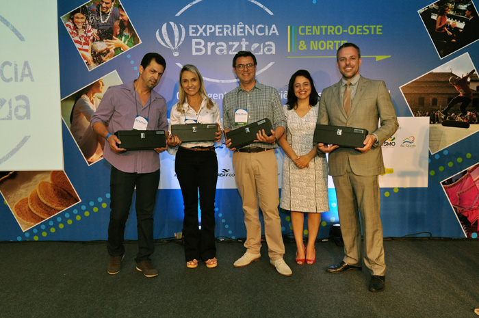 Neilton Assunção, vice prefeito de Rio Quente, Rita Cavalcante, Secretária de Turismo do Rio Quente, do Grupo Rio Quente, Monica Samia, CEO da Braztoa, e Leandro Garcia, da Goiás Turismo