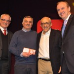 Antonio Faundes, da APTURChile, que ganhou duas passagens, entre Tarcísio Gargioni, José Efromovich e Mark Thiermann, da Avianca