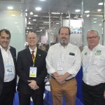 Airton Pereira, da FGV, Lawrence Reinisch, da Promovisão, Eduardo Sanovicz, da Abear com Roy Taylor do M&E