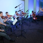 Banda da Polícia Militar tocou o Hino Nacional na abertura da feira