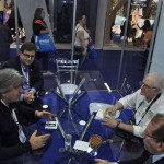 Luiz Marcos Fernandes, do M&E, entrevistando Valdir Walendowsky, da Santur, Leonel Pavan, secretário de Santa Catarina, e Eduardo Loch, de Florianópolis