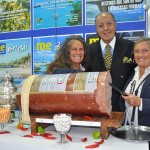 Michel Tuma Ness com Mari e Rosa Masgrau, do M&E