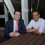 Paulo Barbosa, da Travelport, com, Junior Souza, da Sakuratur