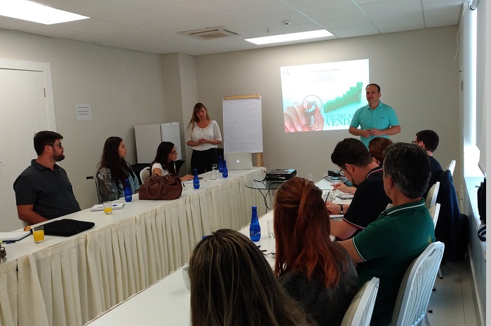 O novo escritório conta com uma equipe de 4 colaboradores e possui 120 m², além de sala de reuniões e um auditório para treinamentos com capacidade para até 60 pessoas (Foto: Divulgação)