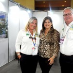 Ana Fernandez, de St Pete, com Roy Taylor e Rosa Masgrau, do M&E