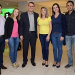 Jairo Bratkowski, da CVC no centro, com a equipe  do Clube Turismo