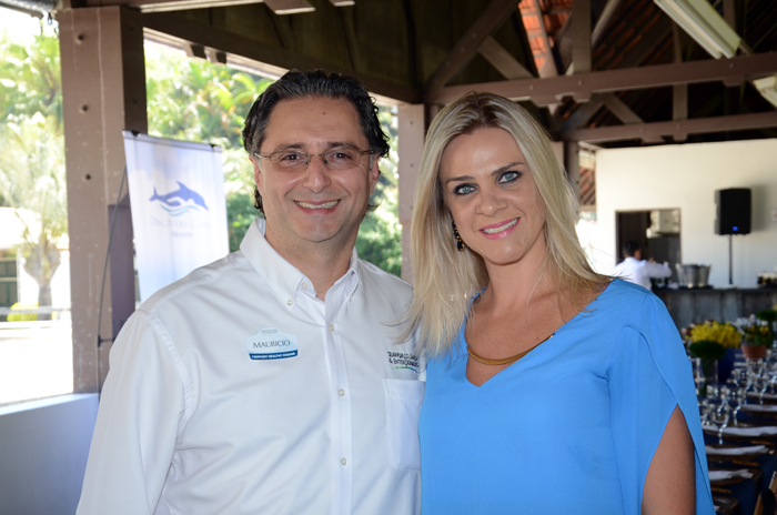 Mauricio Alexandre, do Sea World, e Denise Revesz, do Hotel Beds Mauricio Alexandre, do Sea World, e Denise Revesz, do Hotel Beds