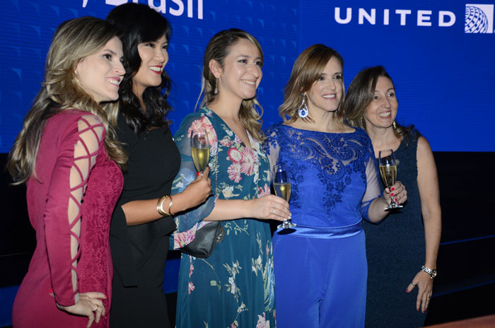 Monica Reis, Cibele Narazaki, Jacqueline Conrado, Lucimar Reis e Ivone Gouvea, da United Airlines Monica Reis, Cibele Narazaki, Jacqueline Conrado, Lucimar Reis e Ivone Gouvea, da United Airlines