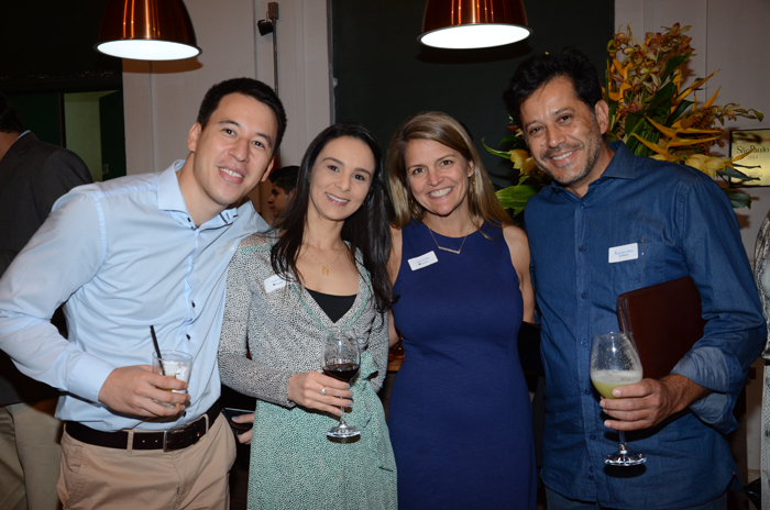 Phillip, Flavia Silva, Sally Keadle, da Expedia, e Alejandro Ulloa, da Territórios Phillip, Flavia Silva, Sally Keadle, da Expedia, e Alejandro Ulloa, da Territórios