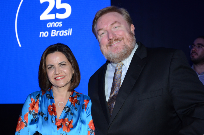 Soely Oliveira e Paul Barry, da BCD Travel Soely Oliveira e Paul Barry, da BCD Travel