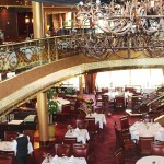Restaurantes amplos e luxuosos