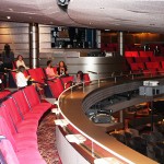 Teatro tem dois andares