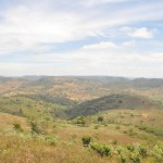 A região de Saloá é bem afastada das grandes cidades e só pode ser acessada por uma estrada de terra