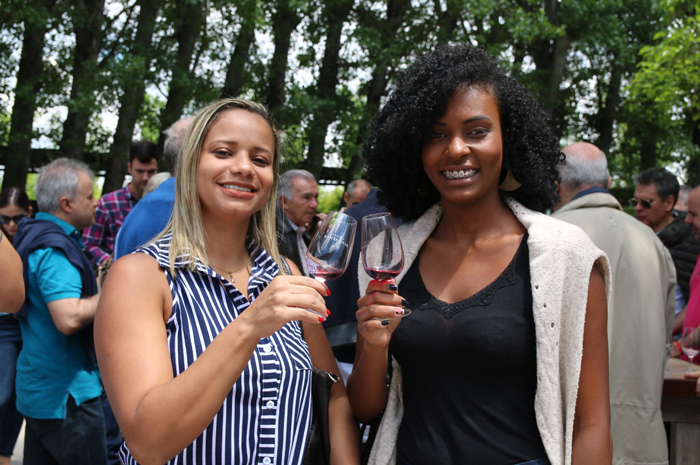 Daiana Moreira e Michelle Brito, da Abracorp Daiana Moreira e Michelle Brito, da Abracorp