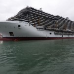 Em novembro de 2016, MSC Seaside tocou a água pela primeira vez, durante a cerimônia de flutuação