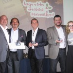 Os premiados da noite pelo Rio CVB com Michael Nagy e Sônia Chami