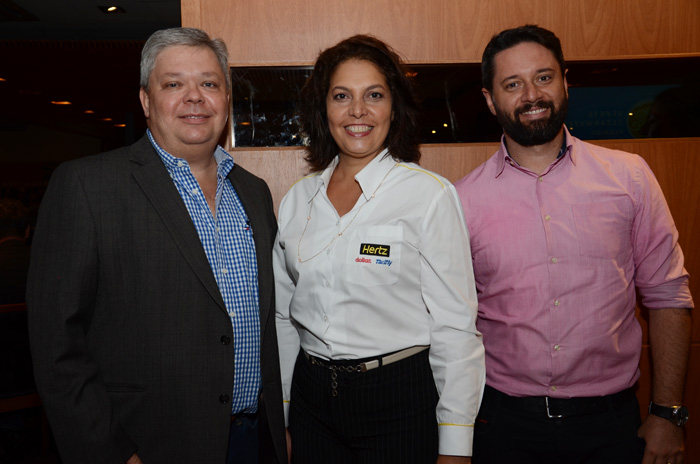 Eduardo Bittencourt, da CH Travel, Iara Vachiaveo, da Hertz, e Thiago Rodrigues, da Immaginare Eduardo Bittencourt, da CH Travel, Iara Vachiaveo, da Hertz, e Thiago Rodrigues, da Immaginare