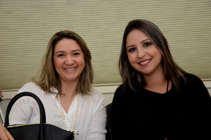 Fabiana Lima, da Trielotur, e Kelly Castange, da Aviesp Fabiana Lima, da Trielotur, e Kelly Castange, da Aviesp