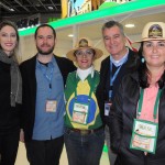 Karla Martins, do MS, Rodrigo Coinete, de Bonito, Beth Coelho, de MS, com Augusto Mariano e Roberta Coelho, de Bonito