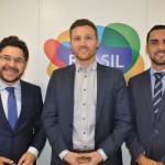 Michael Ambs, da Norwegian, entre Gilson Lira e Alisson Braga, da Embratur