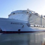 Symphony of the Seas em St-Nazaire no estaleiro STX-France terminado
