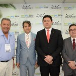 Alexandre Sampaio, da FBHA, Huilde Helton Yomura, ministro do Turismo, Huilder Magno de Souza, Manoel Cardoso, presidente da ABIH Nacional