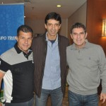 Ex-zagueiro Mauro Galvão, entre Luis Paulo Luppa e Mario Antonio Couto, do grupo Trend