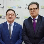 Manoel Linhares, presidente da ABIH Nacional, e Vinicius Lummertz, ministro do Turismo