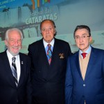 Darci Piana, da Fecormercio Paraná, Michel Tuma  Ness, da Fenactur, e Eraldo Alves da Cruz, da CNC
