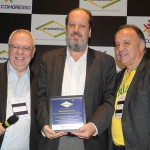 Eduardo Sanovicz, presidente da Abear, com Aristides Cury, consultor, e Paulo Renato, VP da Unedestinos