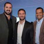 Fabio Marasca, da SAA, entre, Paulo Faloppa e Junior Souza, da Sakura Tour