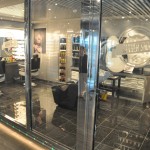 Navio conta com barbearia, salão de cabeleireiro e manicure