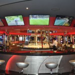 Platinum Casino, no deck 7, conta com bar 360º