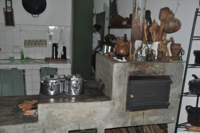 Sitio São Luís mantêm suas ferramentas de preparo de café desde a sua fundação Sitio São Luís mantêm suas ferramentas de preparo de café desde a sua fundação