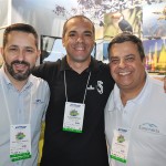 Júlio César Gimenes, do Praia Hotel, Flavio Mathias, da EB Travel, e Wilson Paulo, da Emprotur