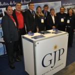 Juan Andrade (3º, da esquerda para a direita) e a equipe da GJP