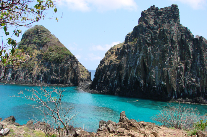 Noronha proibe entrada de plásticos descartáveis na ilha 1 Fernando de Noronha, no Brasil, figura no top 10 global