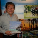 Carlos Koga, da revista Avianca e autor do livro